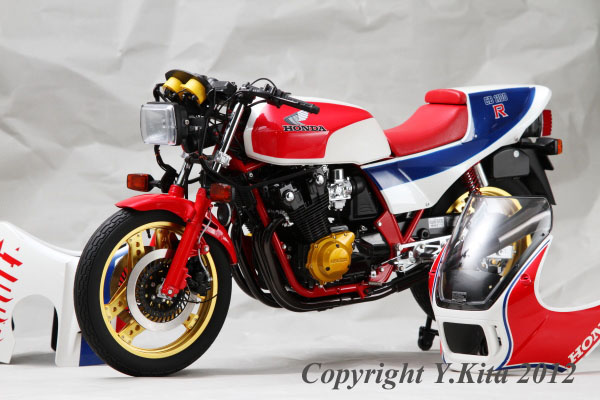 AutoArt CB1100RD 1/6 Models Collaborated by CB1100R OWNER'S CLUB